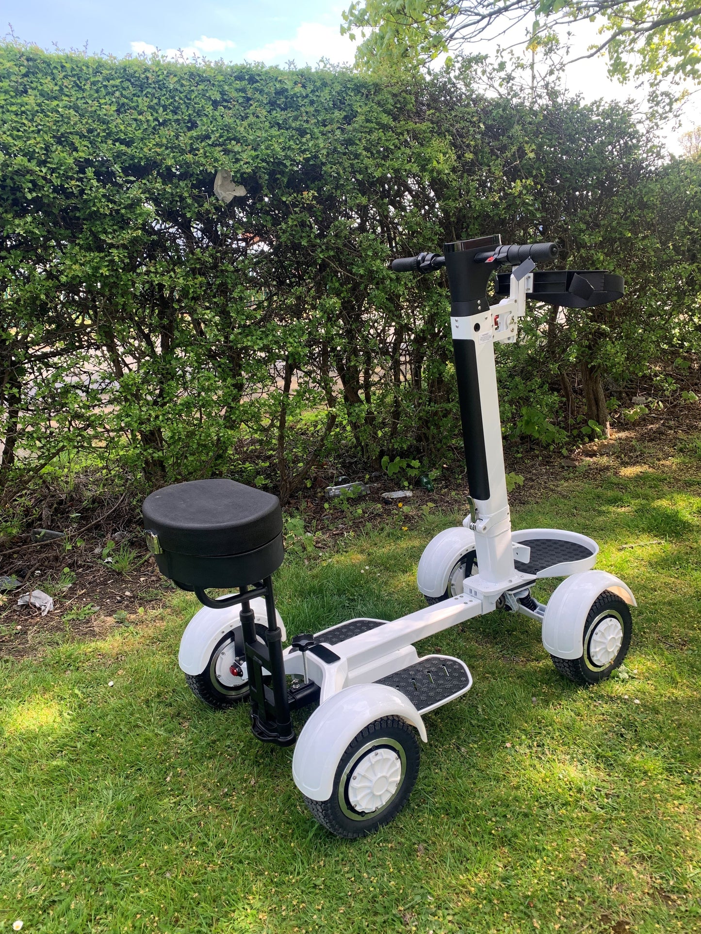 Electric Golf Kaddi -  4 Wheel Golf Personal Transporter
